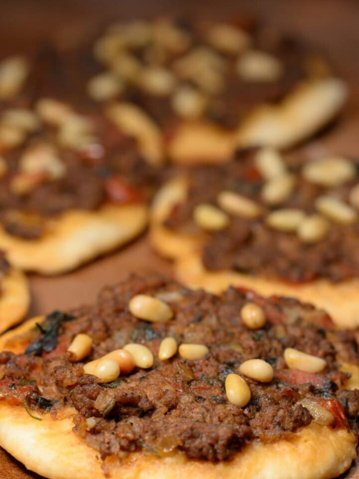 Lebanese Grilled Chicken with Garlic Sauce (Djej Mishwe