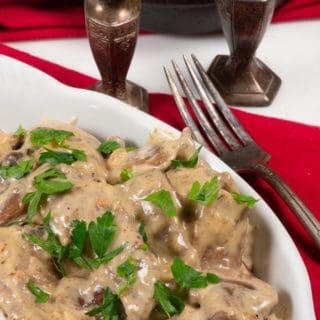 A dish of Zurich style veal in cream sauce